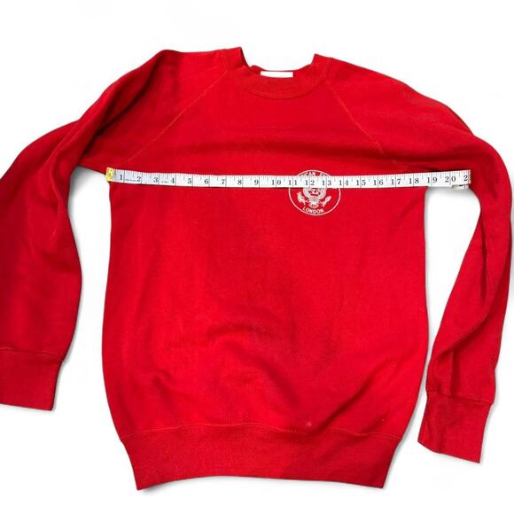 Vintage 90s red "American Embassy London" crewneck souvenir vibes womens size sm - Picture 5 of 8